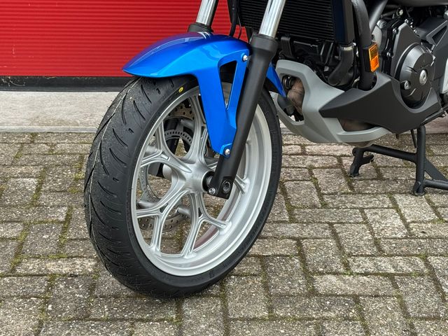 honda - nc-700-x-dct