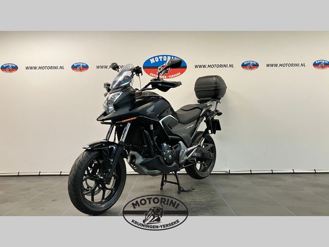honda - nc-700-x-dct