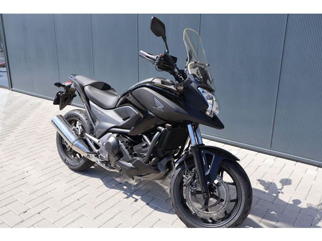 honda - nc-700-x-dct