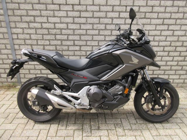 honda - nc-750-x-dct