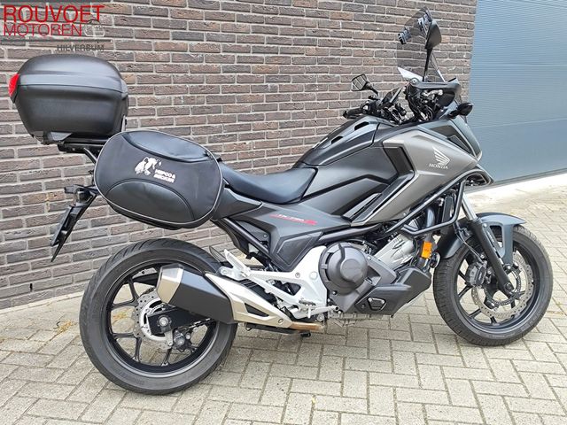 honda - nc-750-x-dct