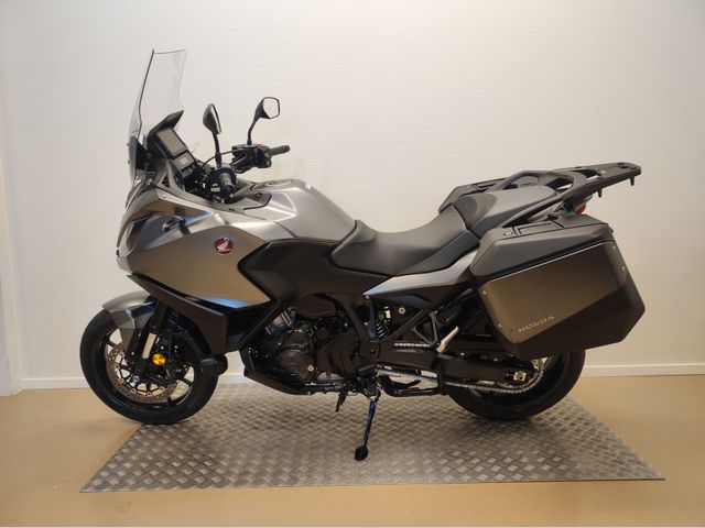 honda - nt-1100-dct