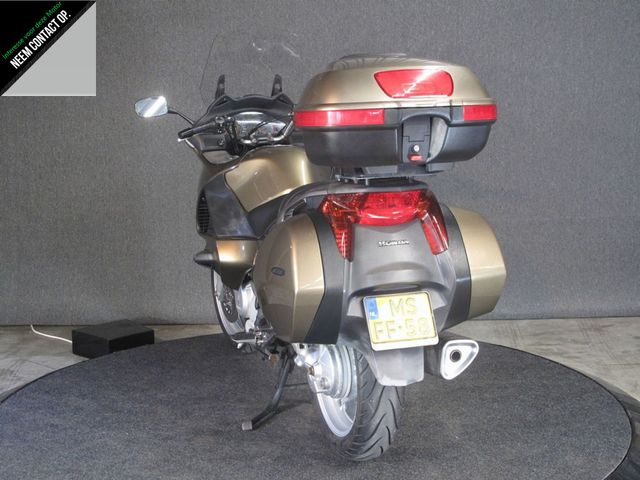 honda - nt-700-v-deauville