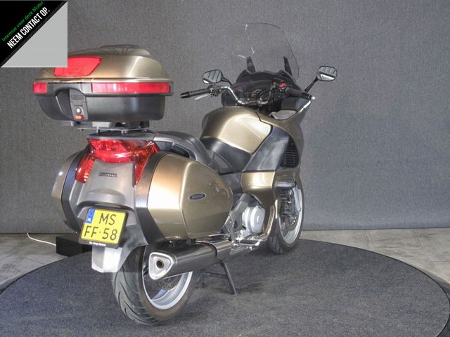 honda - nt-700-v-deauville