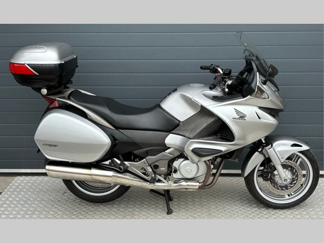 honda - nt-700-v-deauville