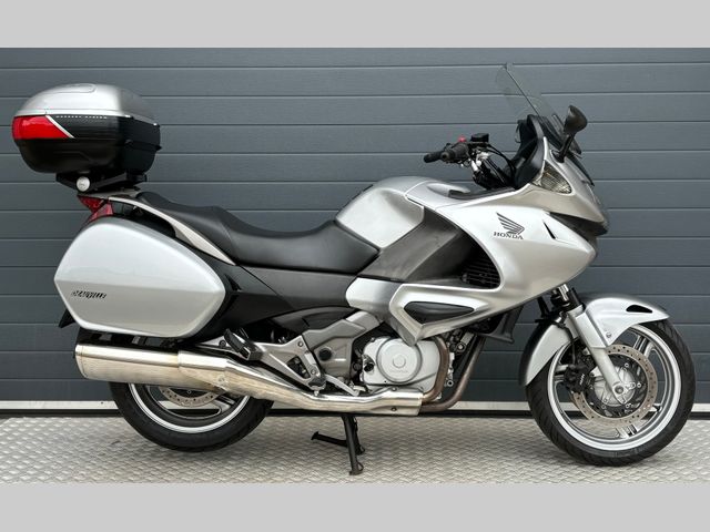 honda - nt-700-v-deauville