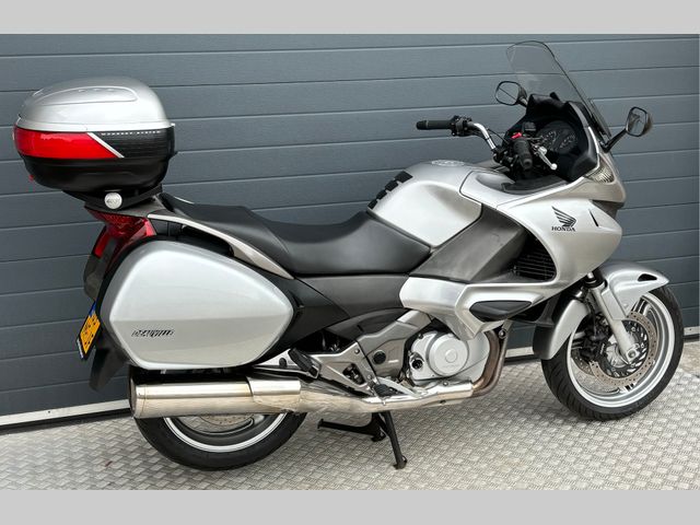 honda - nt-700-v-deauville