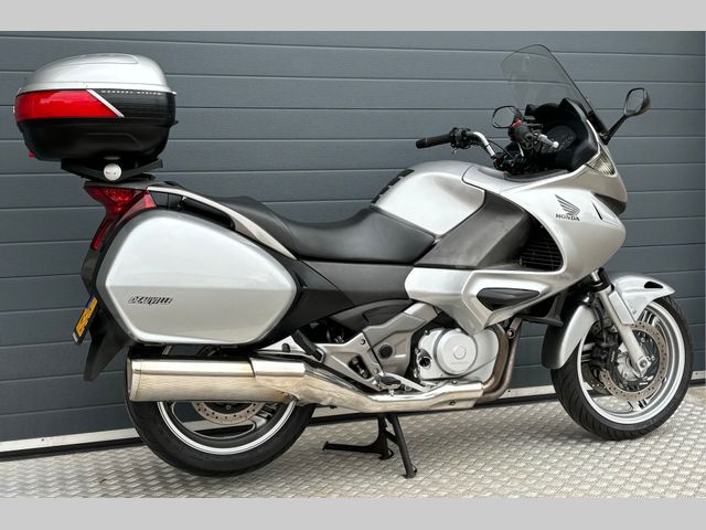 honda - nt-700-v-deauville