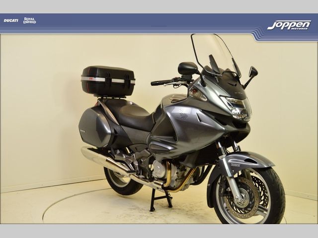 honda - nt-700-v-deauville