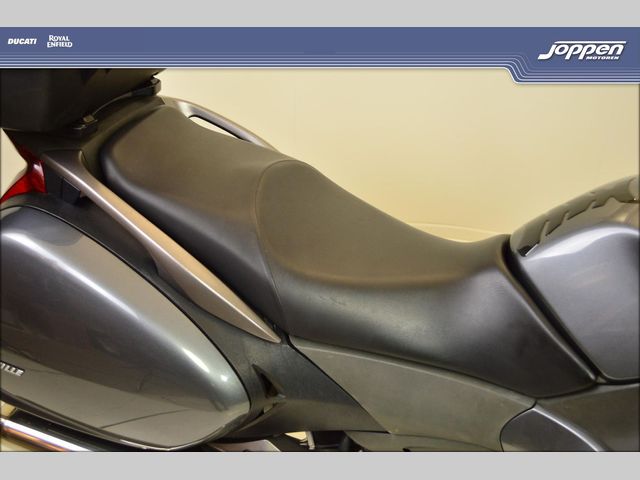 honda - nt-700-v-deauville