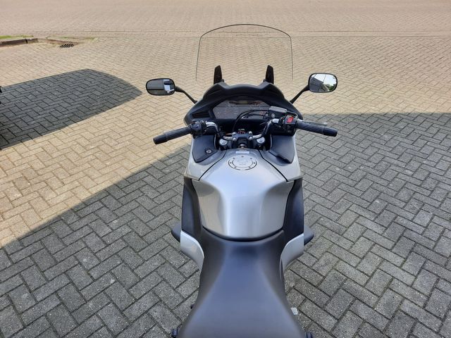 honda - nt-700-v-deauville