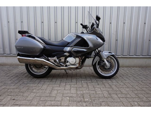 honda - nt-700-v-deauville