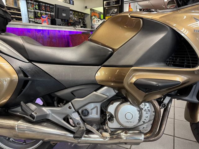 honda - nt-700-v-deauville-c-abs