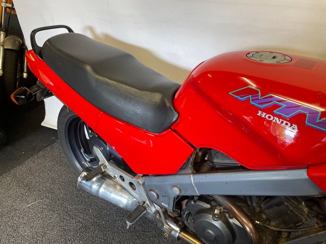 honda - ntv-650-revere