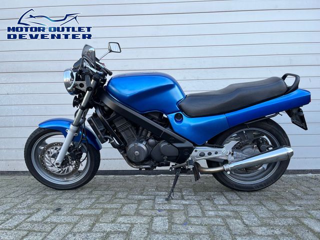 honda - ntv-650-revere