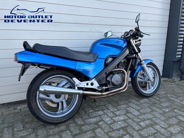 honda - ntv-650-revere