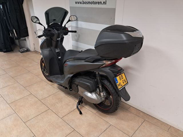 honda - sh-300i---abs