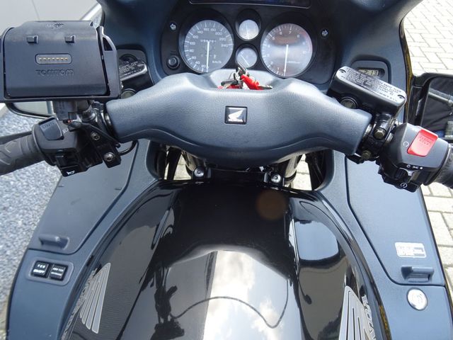 honda - st-1100-pan-european