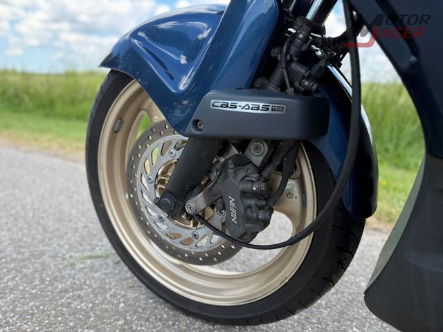 honda - st-1100-pan-european