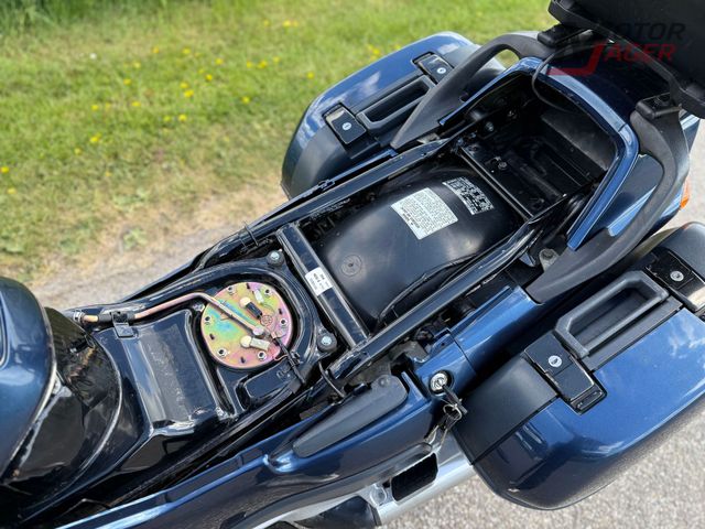 honda - st-1100-pan-european