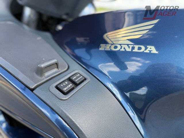 honda - st-1100-pan-european