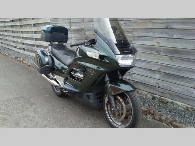 honda - st-1100-pan-european