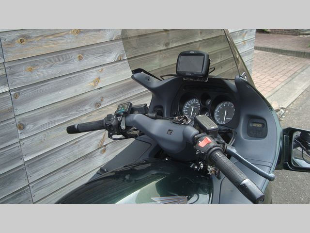 honda - st-1100-pan-european