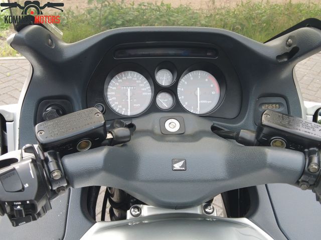 honda - st-1100-pan-european