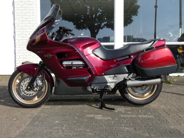 honda - st-1100-pan-european