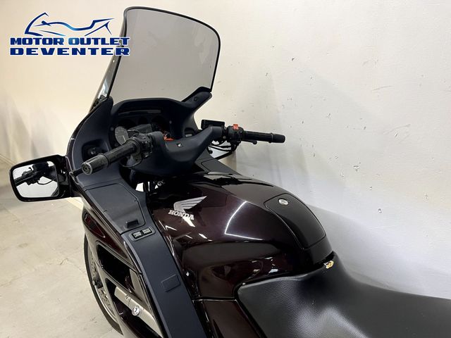honda - st-1100-pan-european-abs-tcs