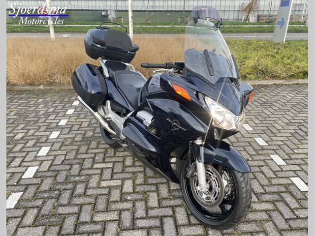 honda - st-1300-pan-european