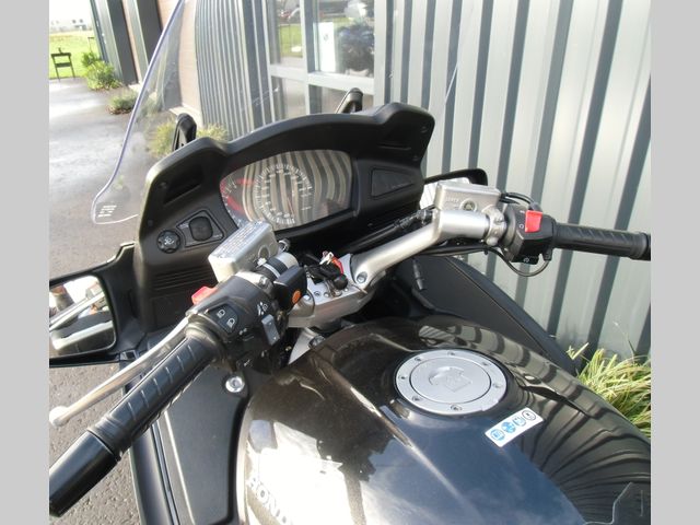 honda - st-1300-pan-european