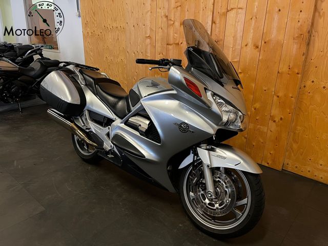 honda - st-1300-pan-european