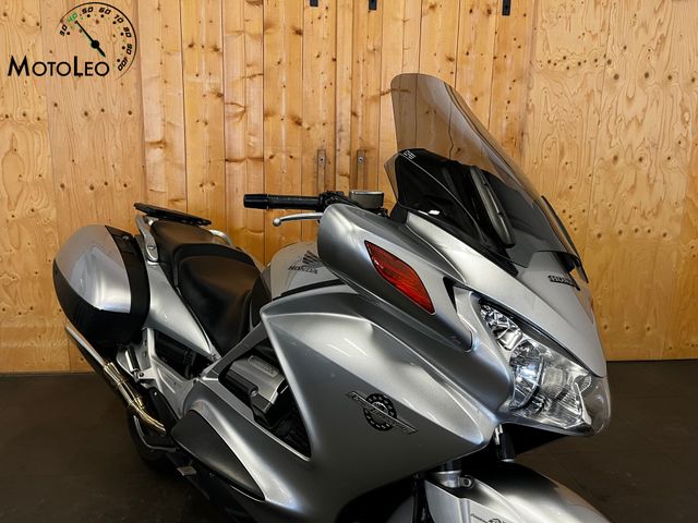 honda - st-1300-pan-european