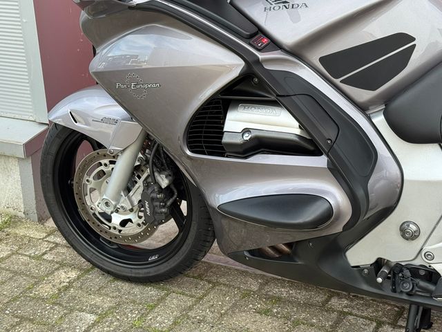 honda - st-1300-pan-european
