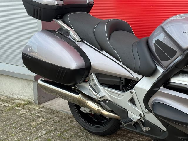 honda - st-1300-pan-european
