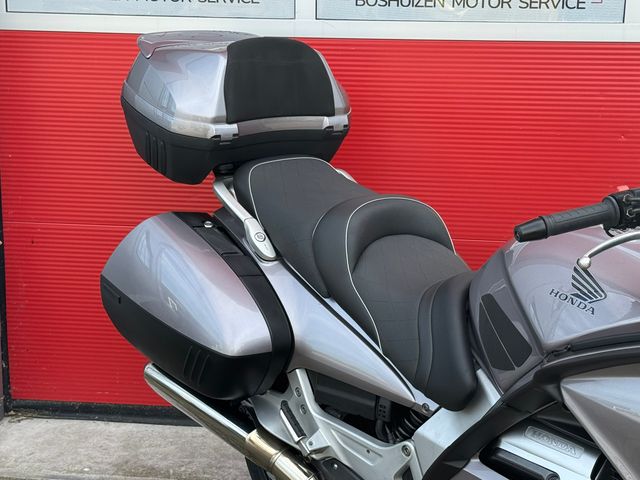 honda - st-1300-pan-european