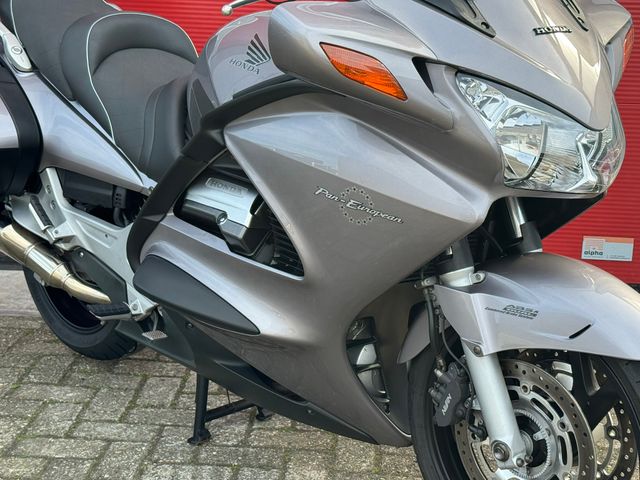 honda - st-1300-pan-european