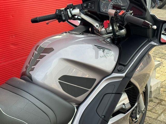 honda - st-1300-pan-european
