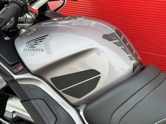 honda - st-1300-pan-european
