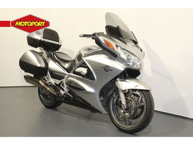 honda - st-1300-pan-european