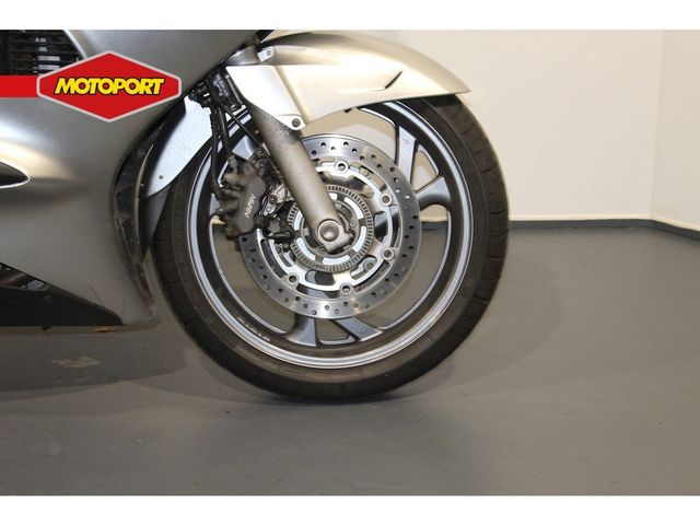 honda - st-1300-pan-european
