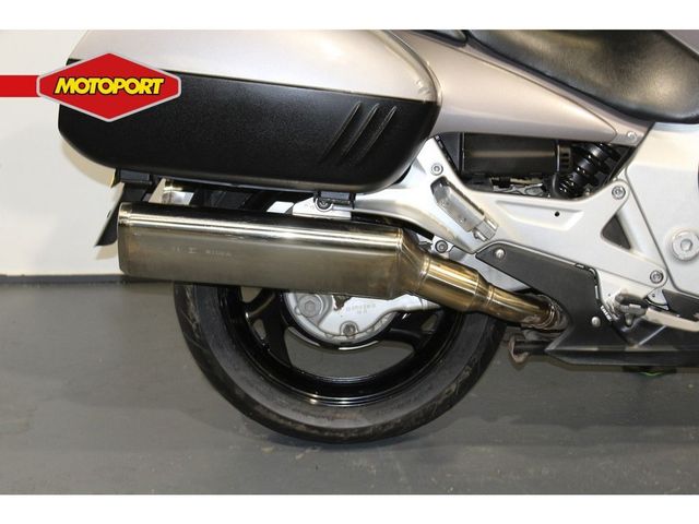 honda - st-1300-pan-european
