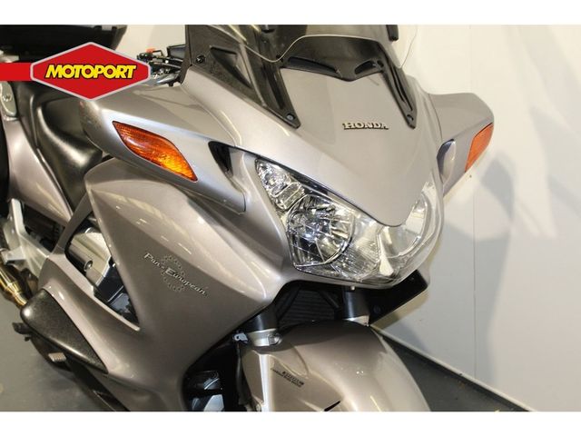 honda - st-1300-pan-european