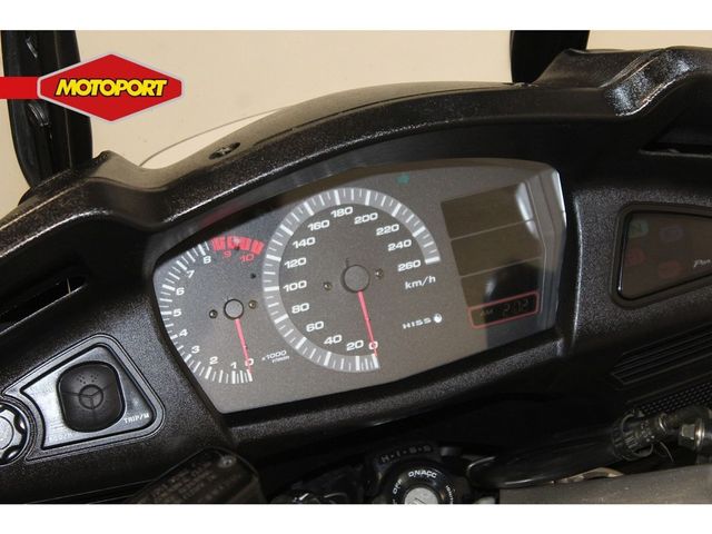honda - st-1300-pan-european