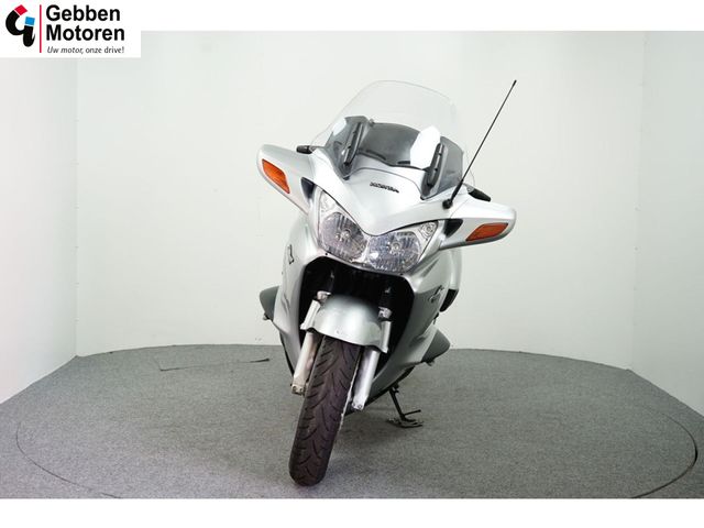 honda - st-1300-pan-european