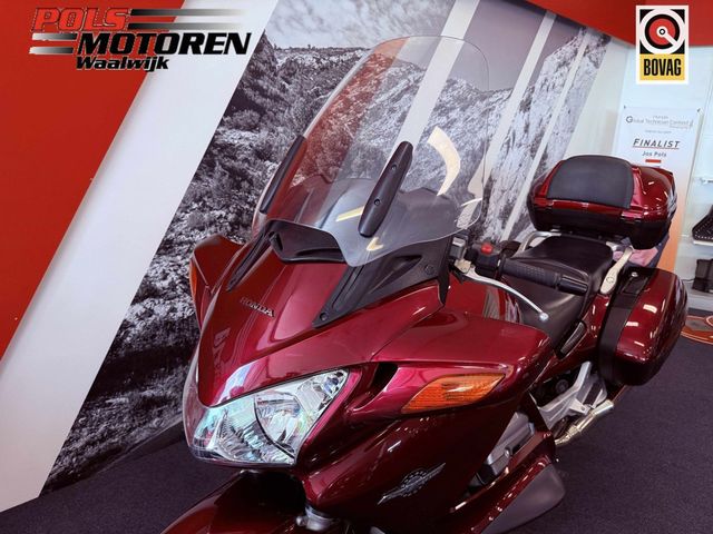 honda - st-1300-pan-european