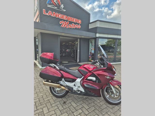 honda - st-1300-pan-european