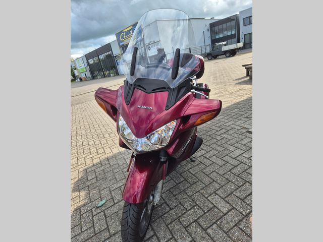honda - st-1300-pan-european