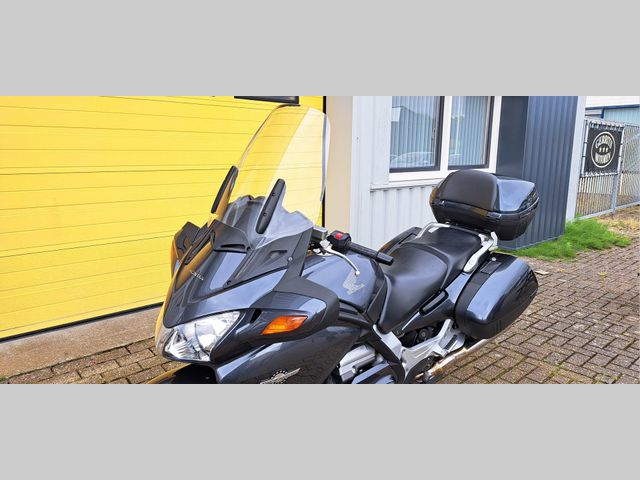 honda - st-1300-pan-european-abs